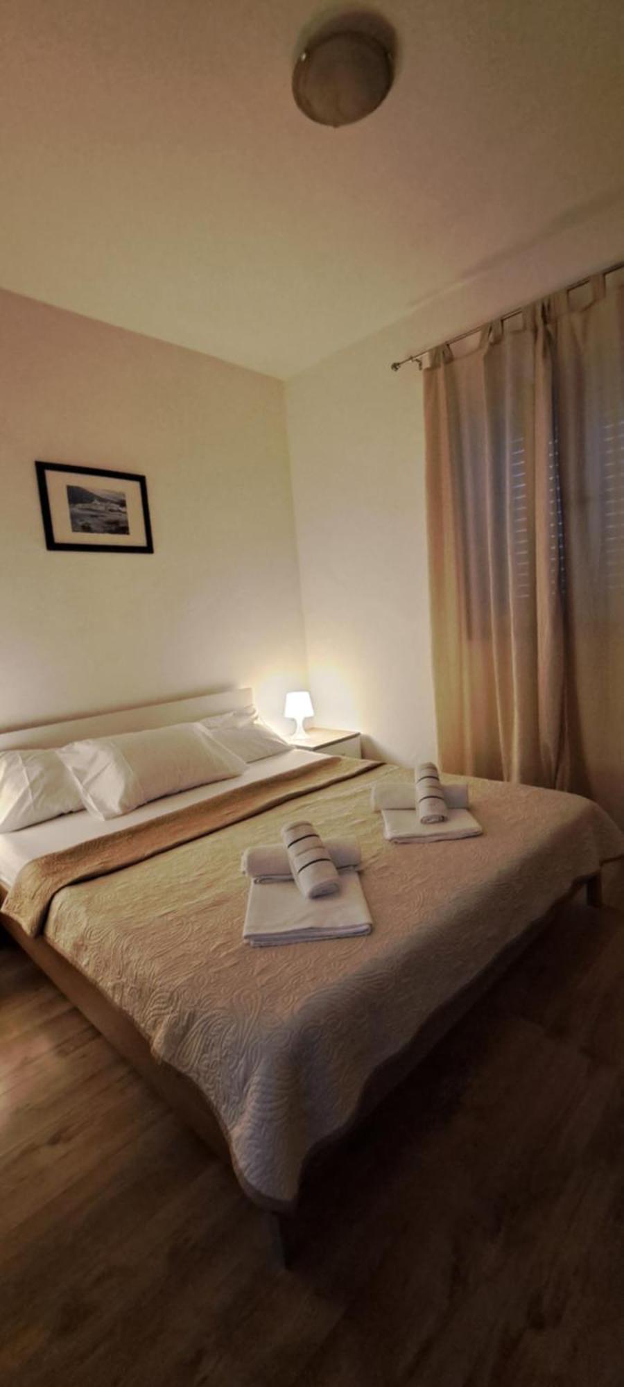 Apartments Becir Молунат Екстериор снимка
