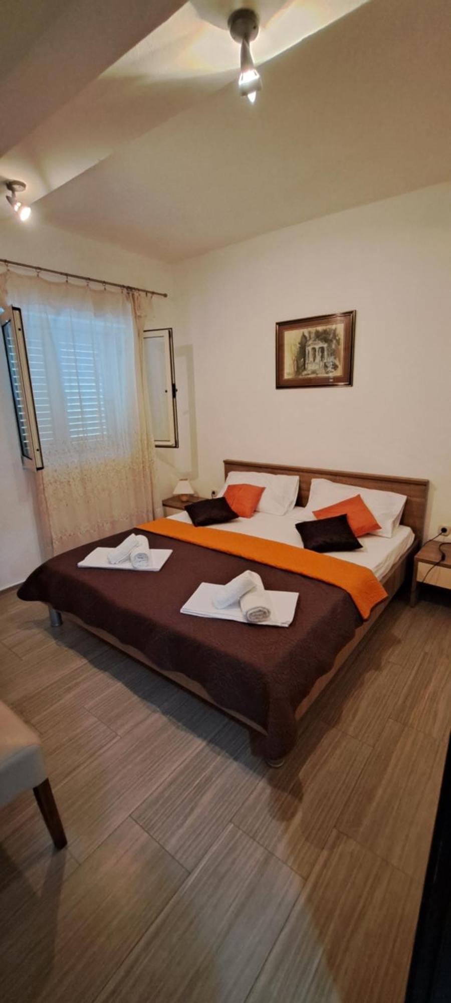Apartments Becir Молунат Екстериор снимка